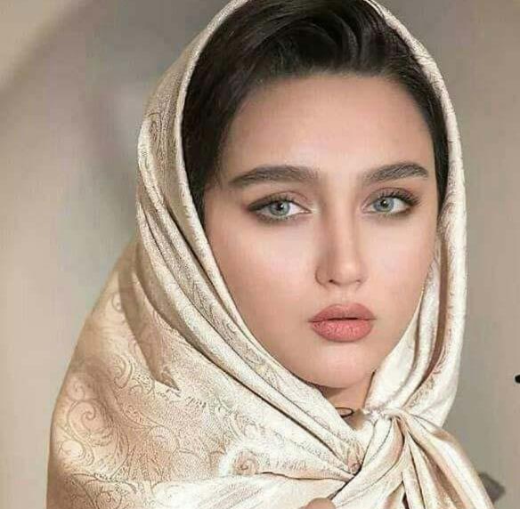  رویا مختاری